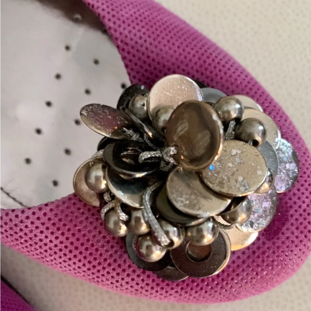 Calvin Klein Ballet Flats 7.5 Pink NWOT Round Toe Silver Disc Embellished Glam